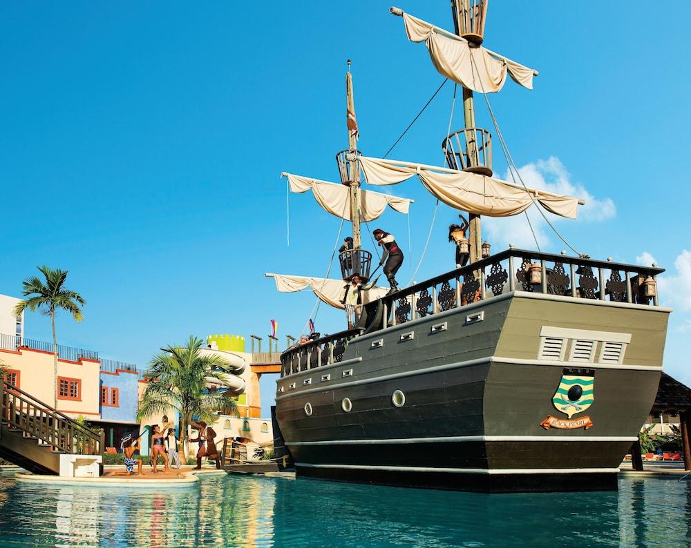Sunscape Cove Montego Bay - All Inclusive Water Park