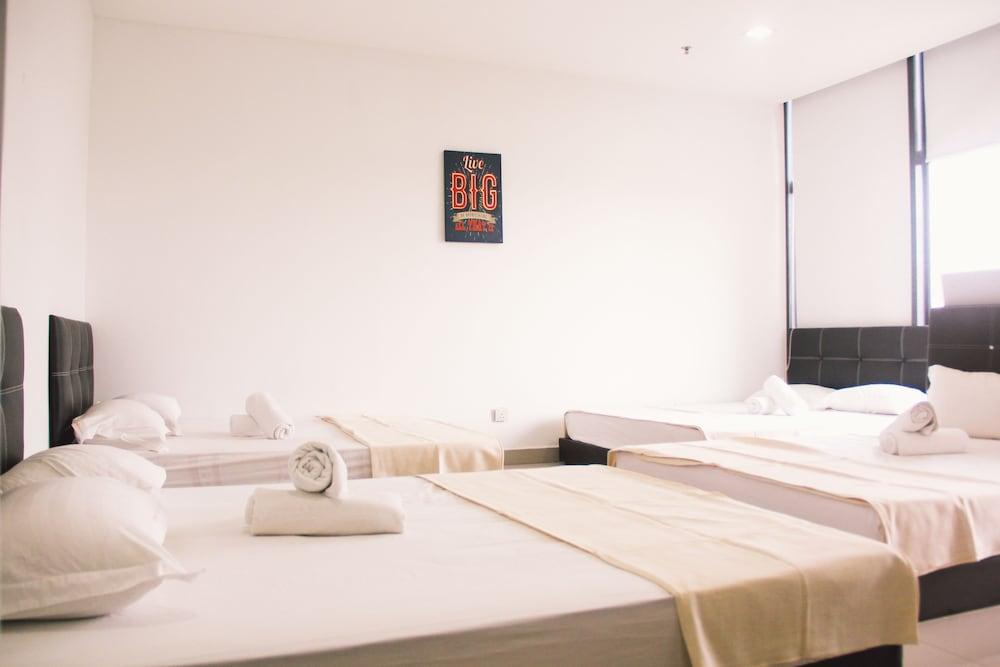 PJ5 Soho Studio Room Waterslide