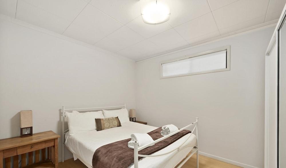 McAuleys Beach House Room