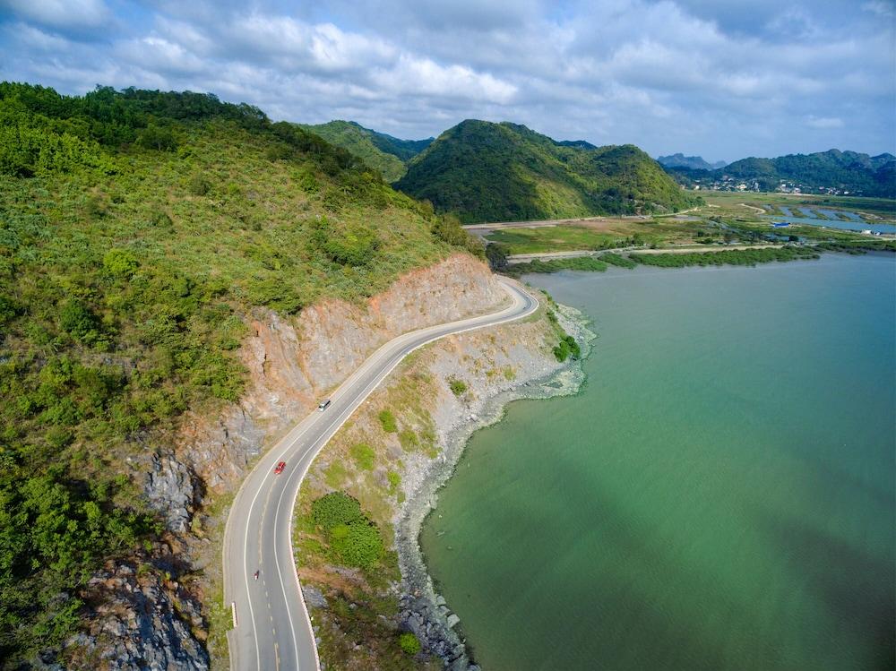 Flamingo Resort Cat Ba Exterior