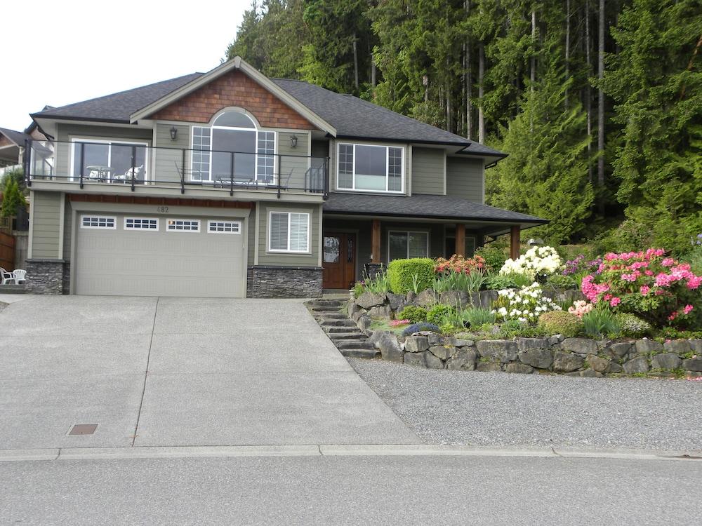 Hillcrest Ave Bed & Breakfast