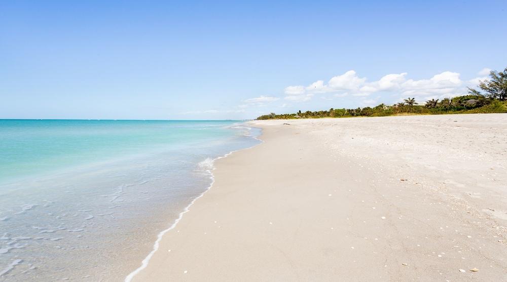 Charm-captiva Featured Image