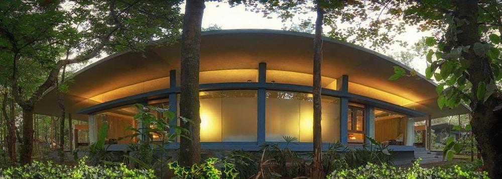 Java Rain Resorts Exterior