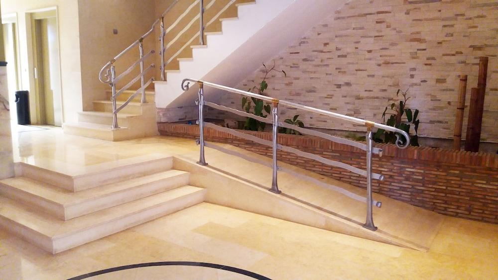 أبارتامينتوس كوستا أزاهار مارينا 3000