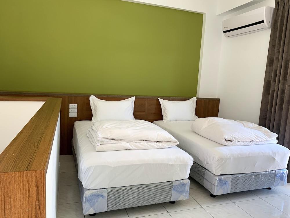 Spring Hall Room