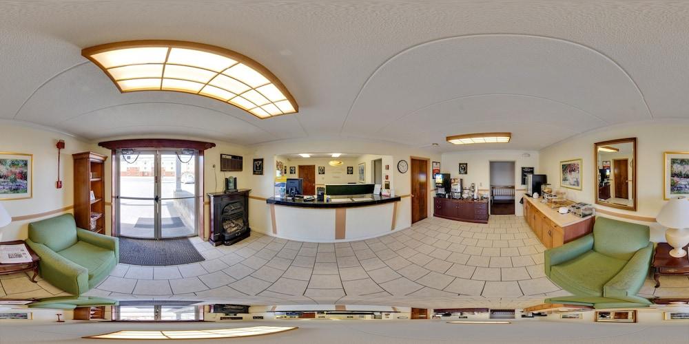 إيكونو لودج إن آند سويتس ويندسور لوكس برادلي إيربورت الردهة