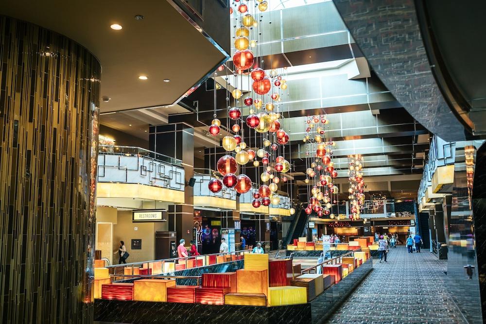 Golden Nugget Lobby