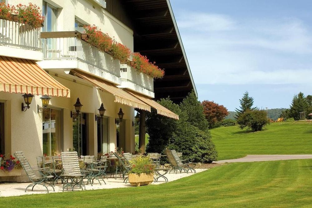 Hôtel les Buttes Exterior