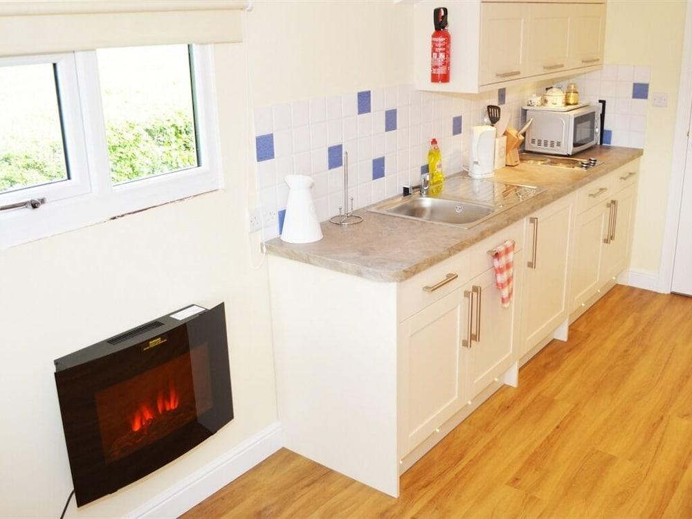 Quixhill - Denstone - Dove Meadow B & B Room