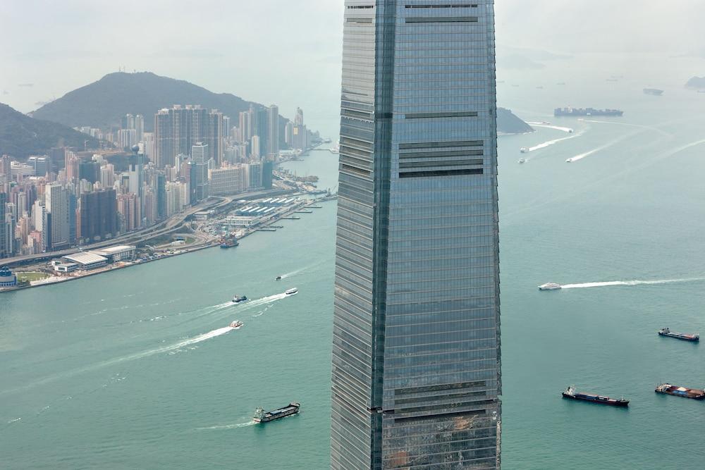 The Ritz-Carlton, Hong Kong Exterior