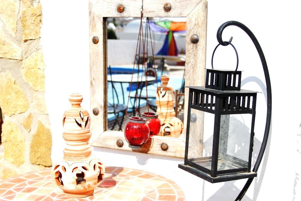 The Riad Azure – Moroccan Style B&B Exterior detail