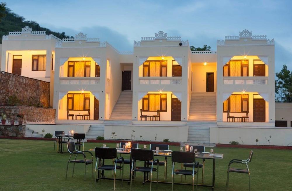 هيل جاردن ريتريت