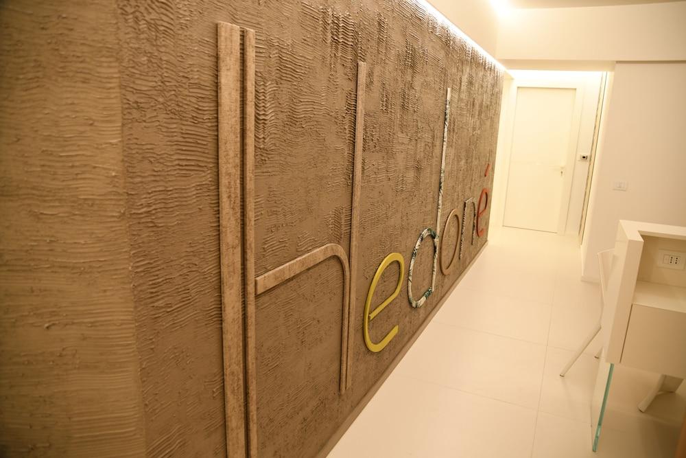 Hedoné Design Experience B&B Lobby