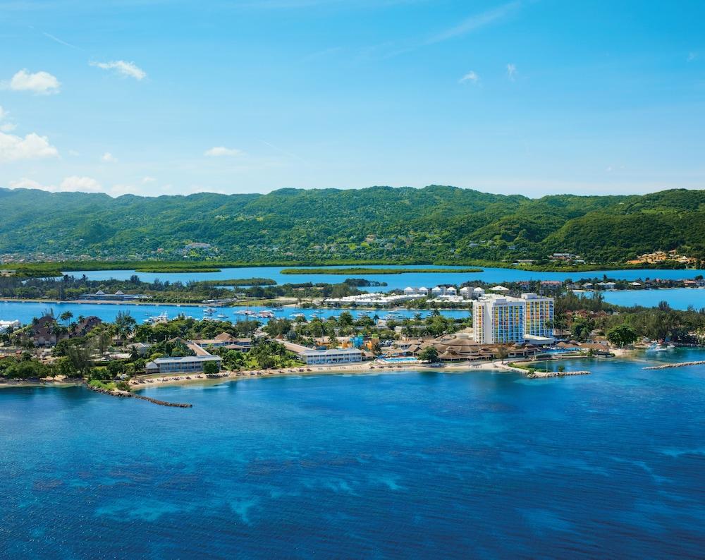 Sunscape Cove Montego Bay - All Inclusive Aerial View