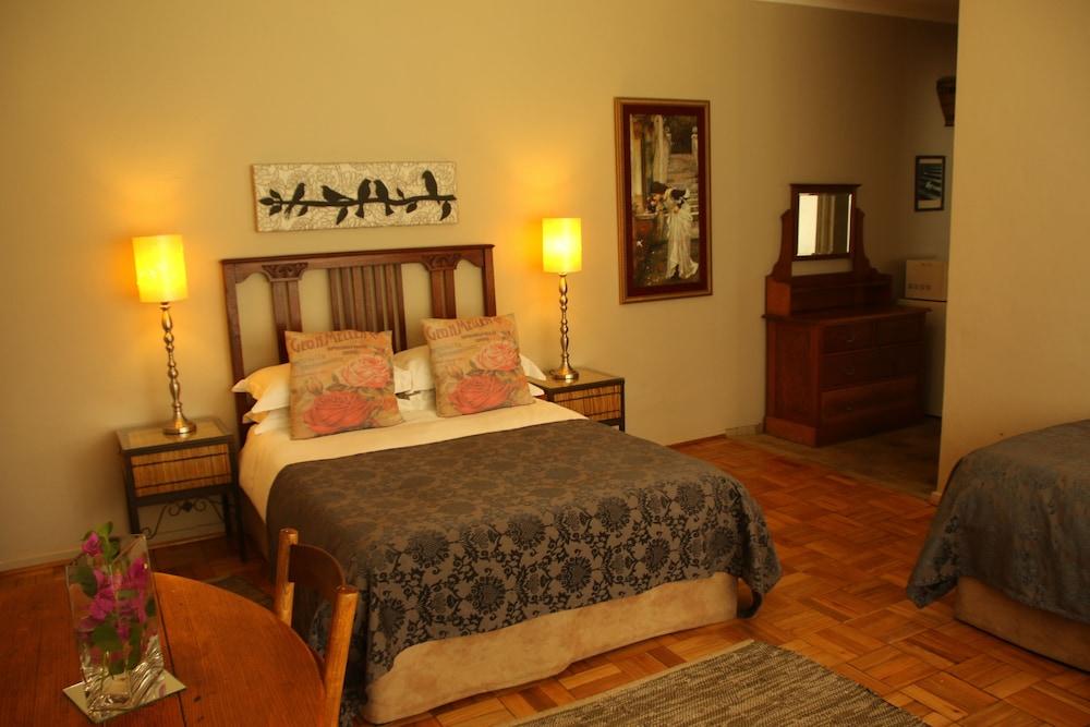 دياس جيستهاوس