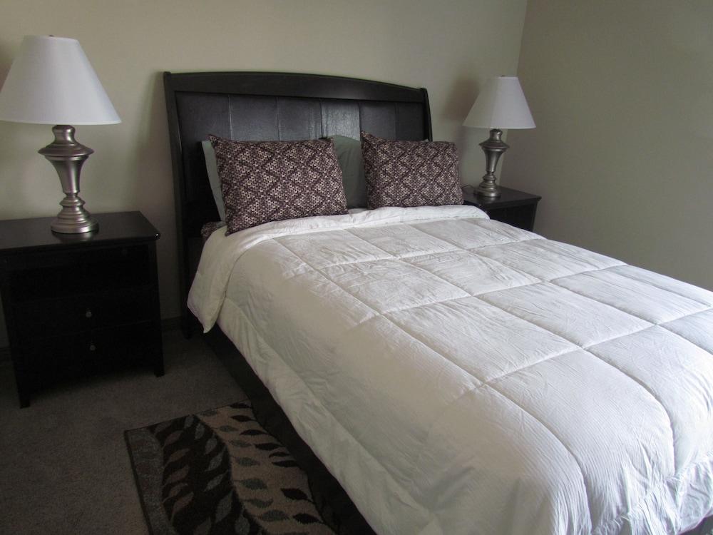 Resort Style Walk to the Beach Room