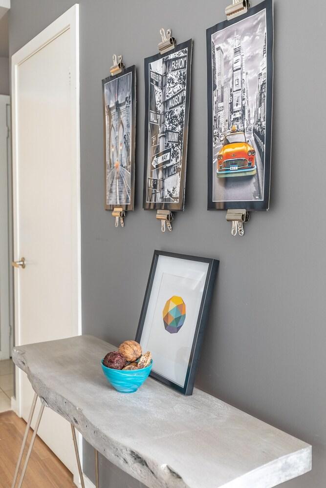 Newly Designed 1BR Executive Suite Great Location Interior Detail