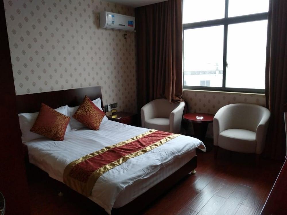 Huangshan Xixi Fengxi Grand Hotel Room