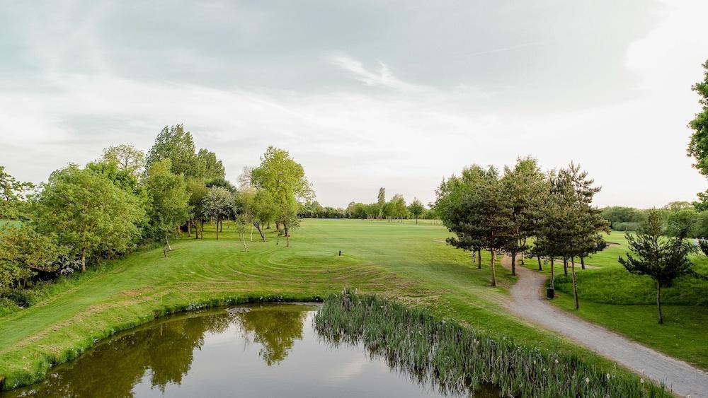 درايكوت هوتل آند وايت فيلدز جولف كلوب المنطقة الخارجية