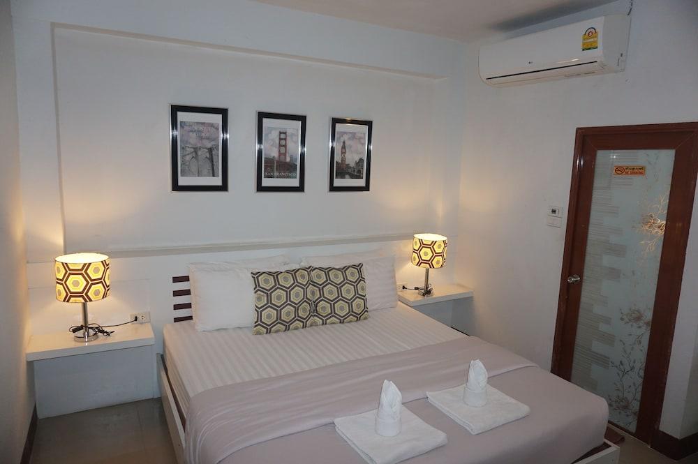Papada Suite Room
