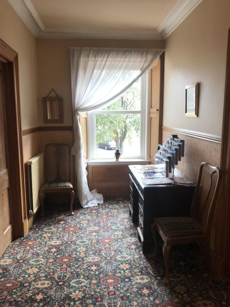Dunclutha Guest House Interior