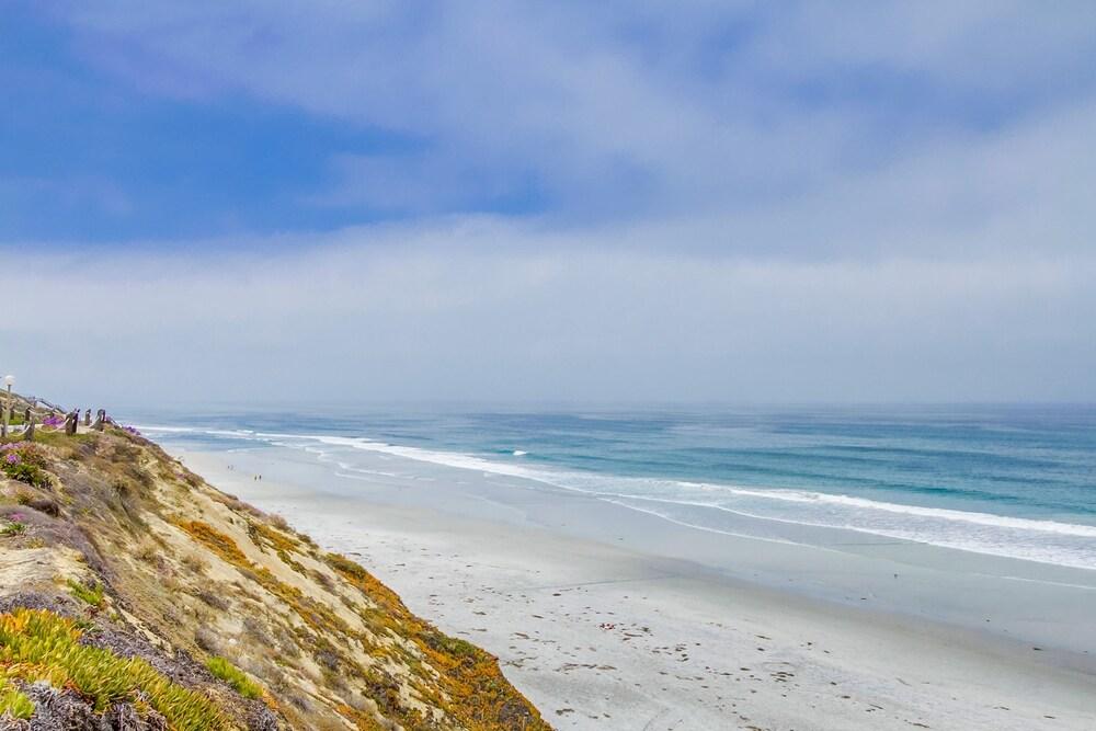 Ocean View Condo Located on The Bluff features EV Charging and Spa SBTC112 by RedAwning Beach