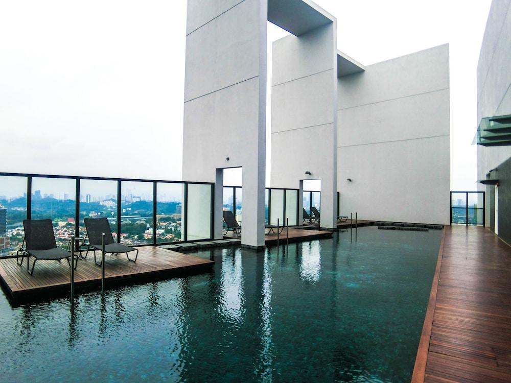 The Hub Service Apartment Rooftop Pool