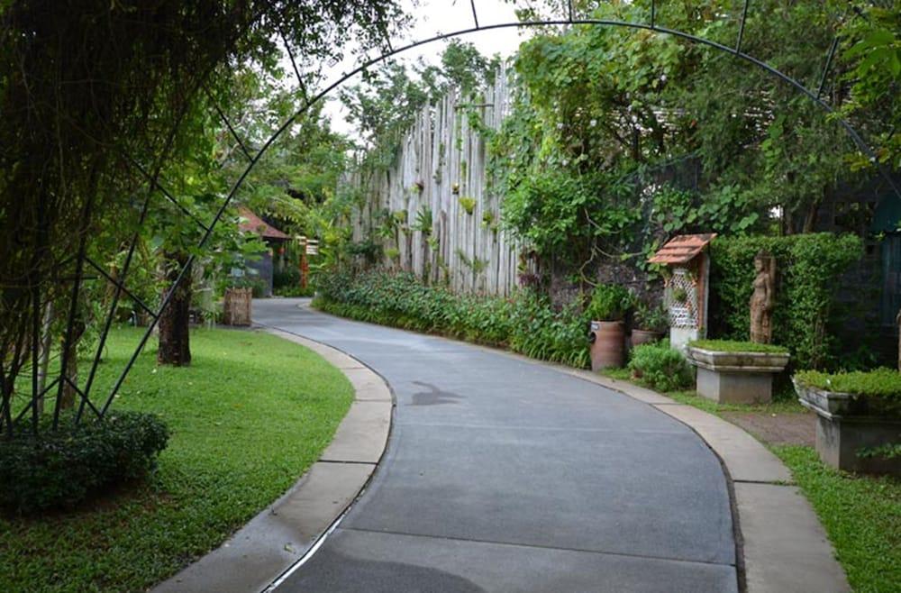 Phuket Botanic Resort Property Grounds