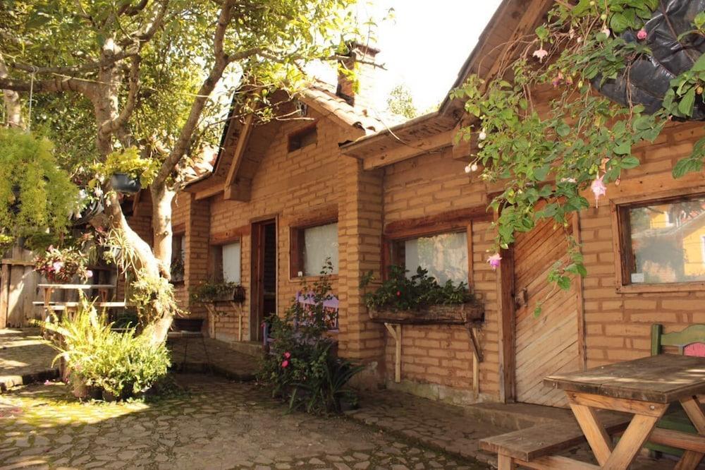 Cabañas Los Adobes Featured Image