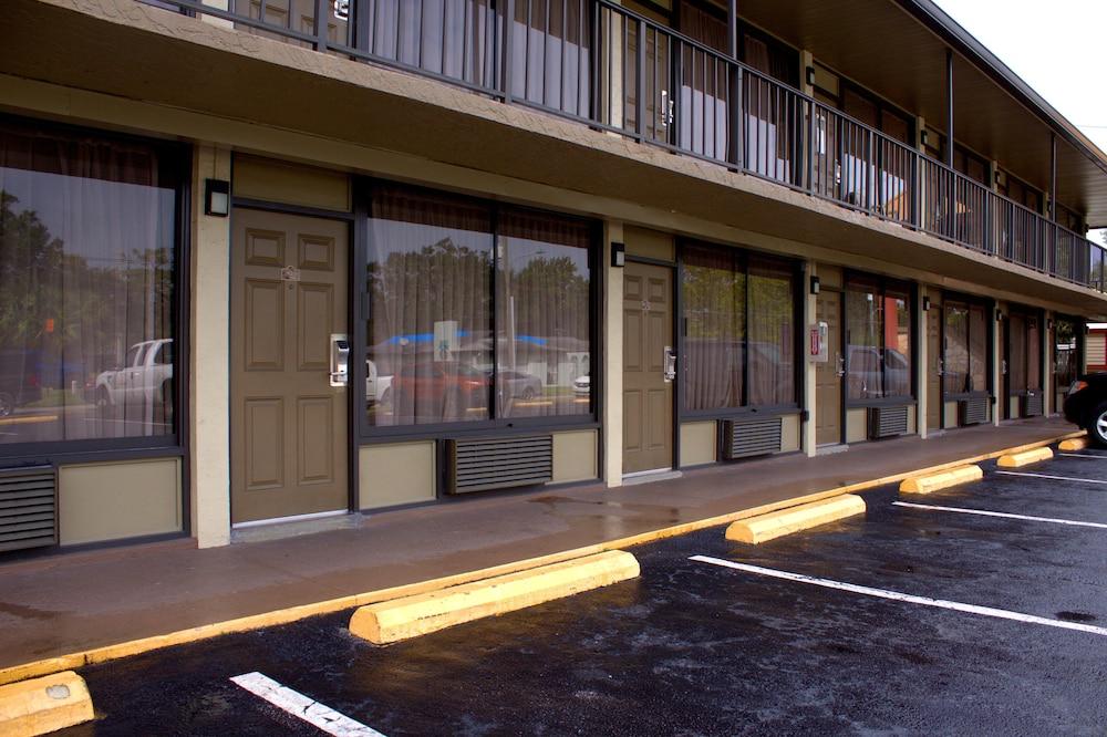 Polynesian Inn Featured Image