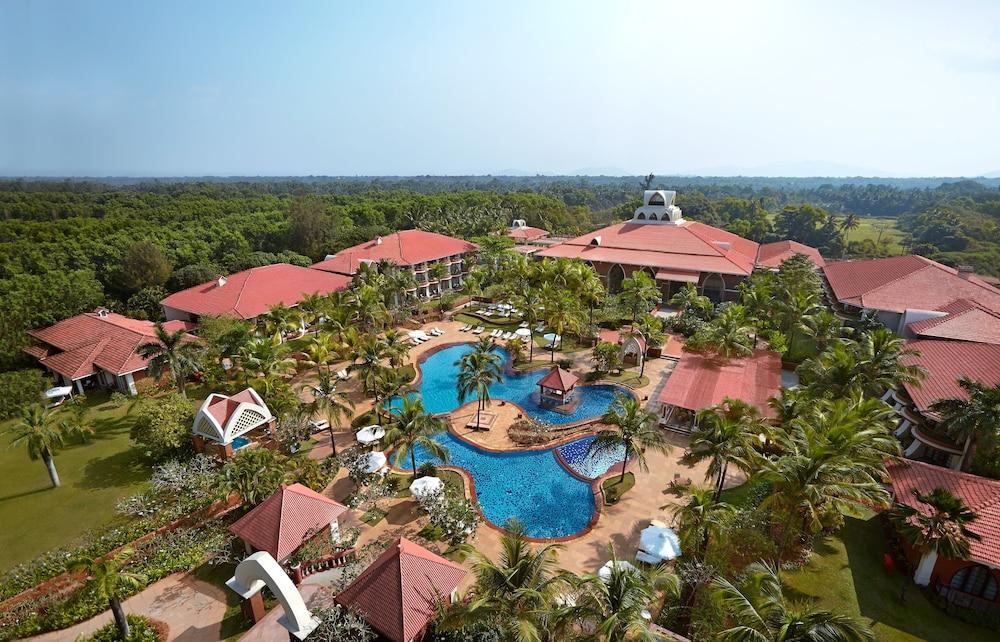 Caravela Beach Resort