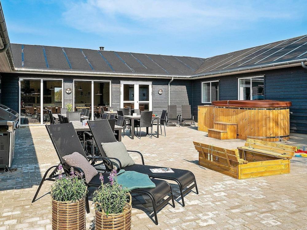 Splendid Holiday Home in Ålbæk With Swimming Pool
