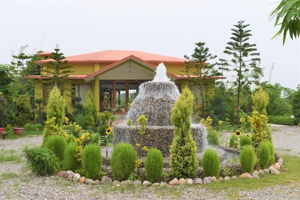 Aura By Sharvari Hotels & Resorts