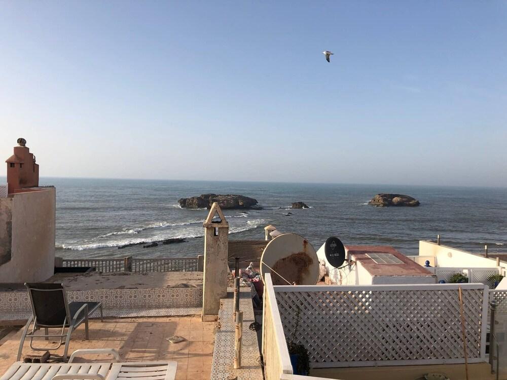 لا بيلا كازا دي بابل المنطقة المحيطة بالمنشأة
