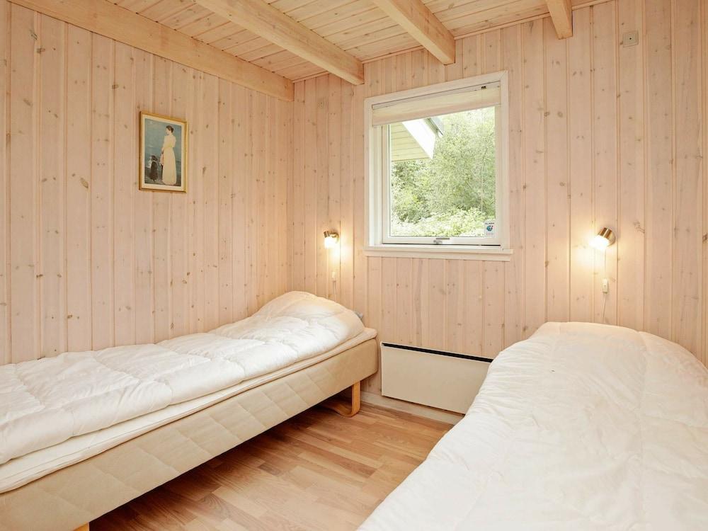 سيرين هوليداي هوم إن سايبي وذ ويرلبول غرفة