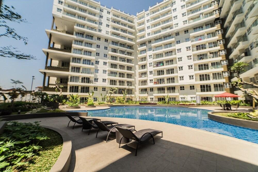Simply Homey 2BR Apartment at Gateway Pasteur Outdoor Pool