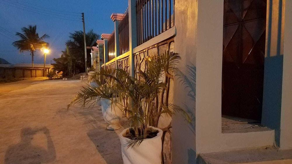 برايت هوتل آند سويتس