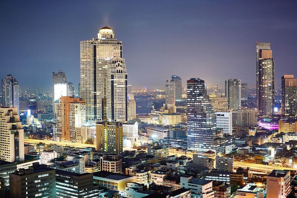 Tower Club at lebua Exterior