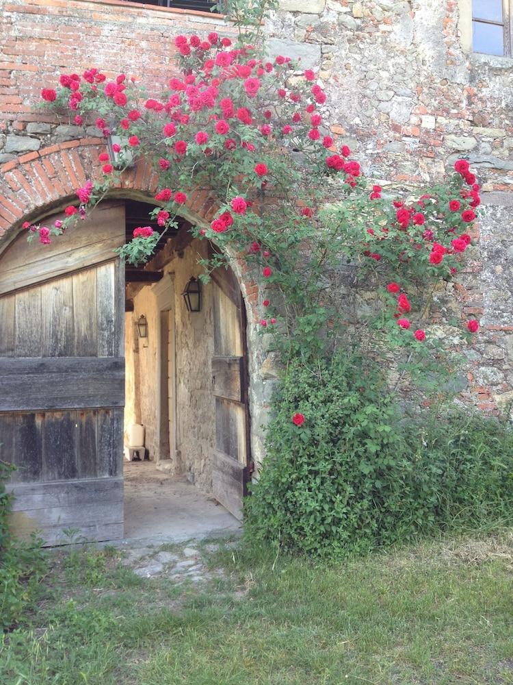 Loggia del Centone Exterior detail
