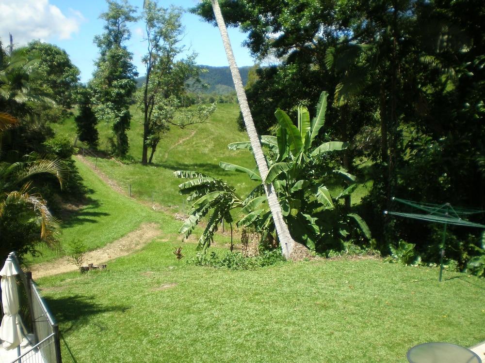 Daintree Village Hideaway Property Grounds