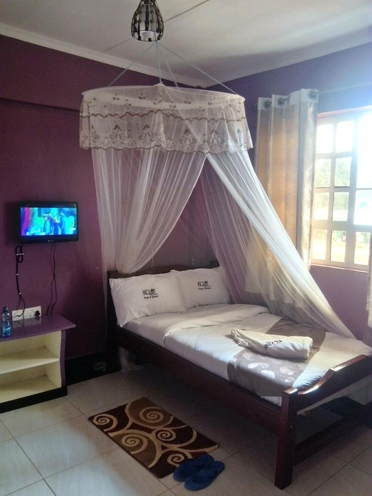 KQ Grill and Bistro Room