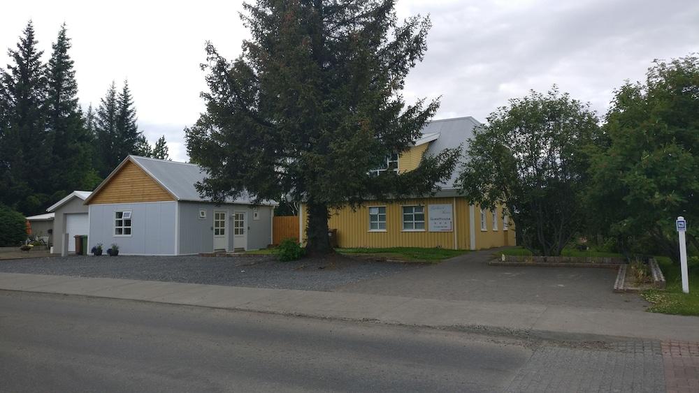 Birta Guesthouse Exterior