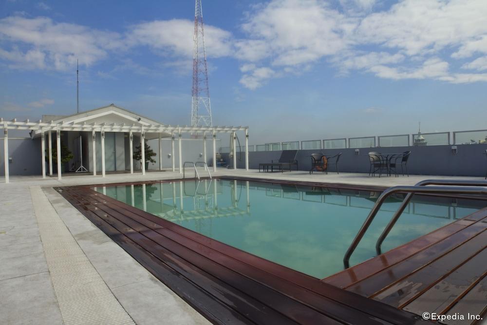 Microtel by Wyndham UP Technohub Outdoor Pool