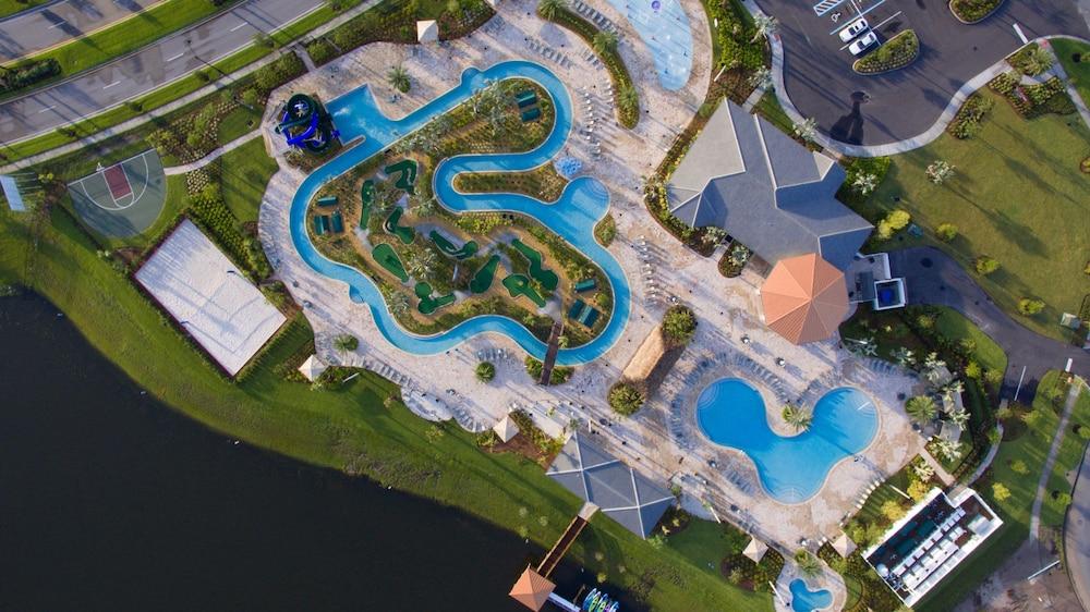 Storey Lake - 4902 Clock By Fairytale VR Outdoor Pool