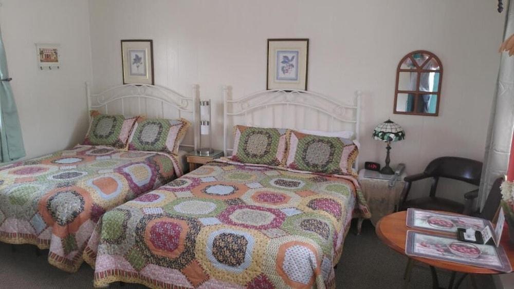 Midway Lodging Room