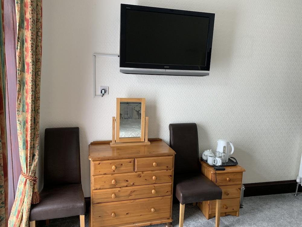 Cromarty View Guest House Room