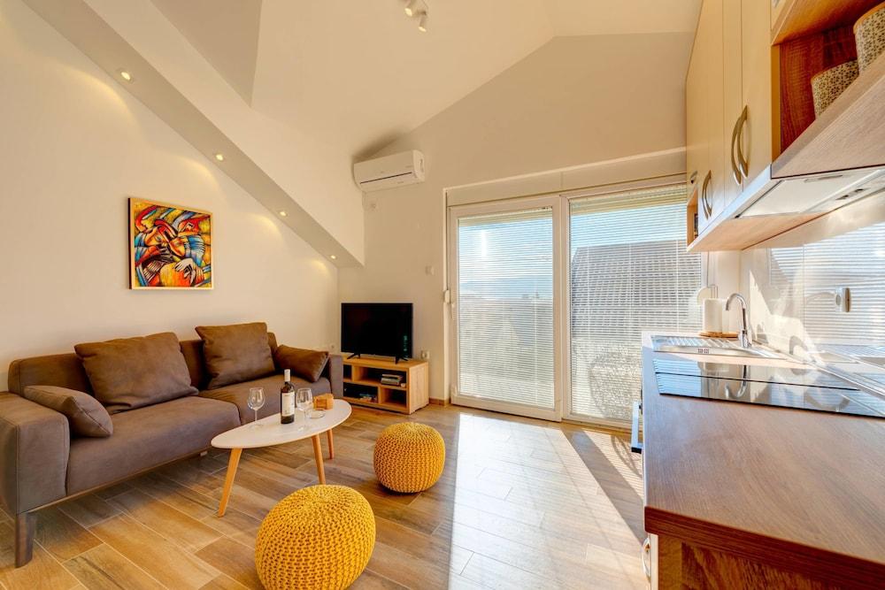 أبارتمنتس 42 نورث