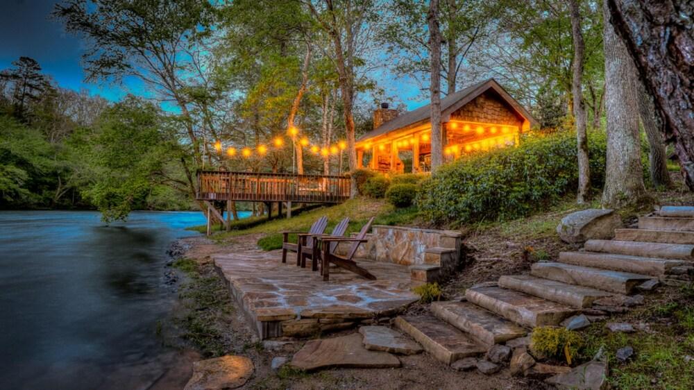 Hooked On Toccoa by Escape to Blue Ridge المنطقة الخارجية