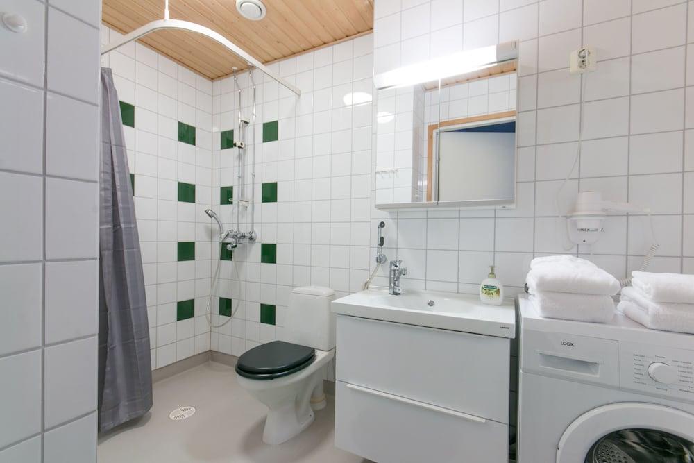 Sampo Studios Bathroom
