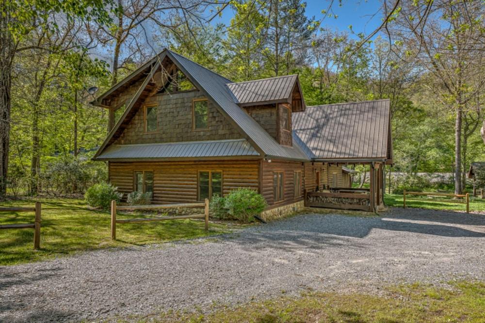 Hooked On Toccoa by Escape to Blue Ridge المنطقة الخارجية